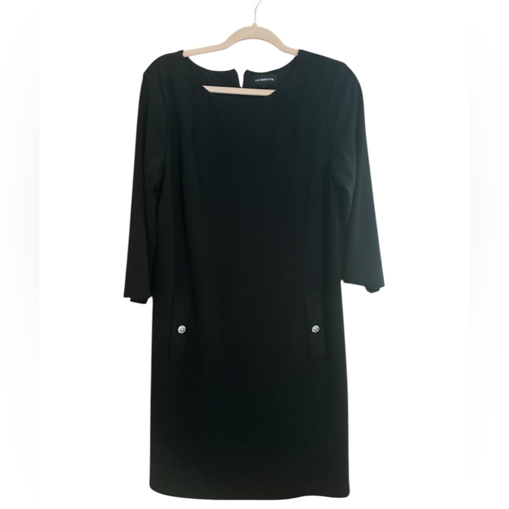 Liz Claiborne Womens Size M Black 3/4 Sleeves
In Black.